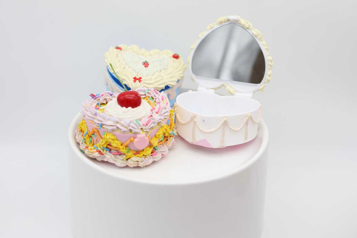 Vintage Cake Jewlery Box