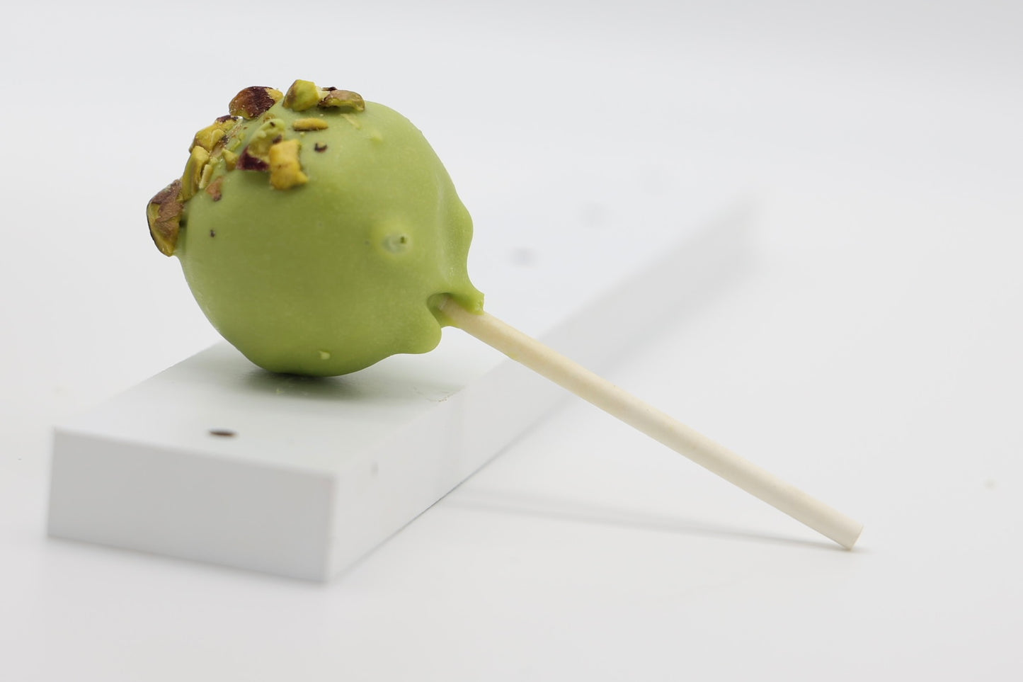 Pistachio Cakepops