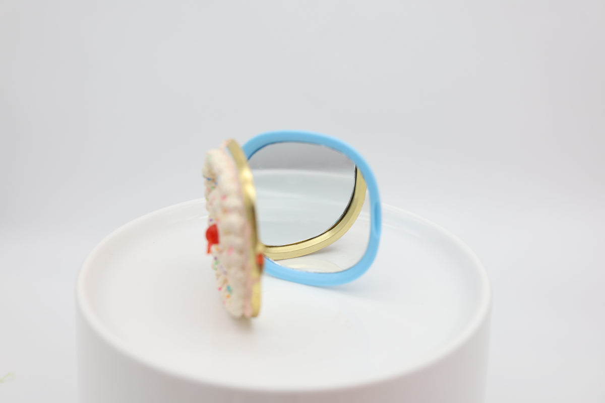 Compact Mirror
