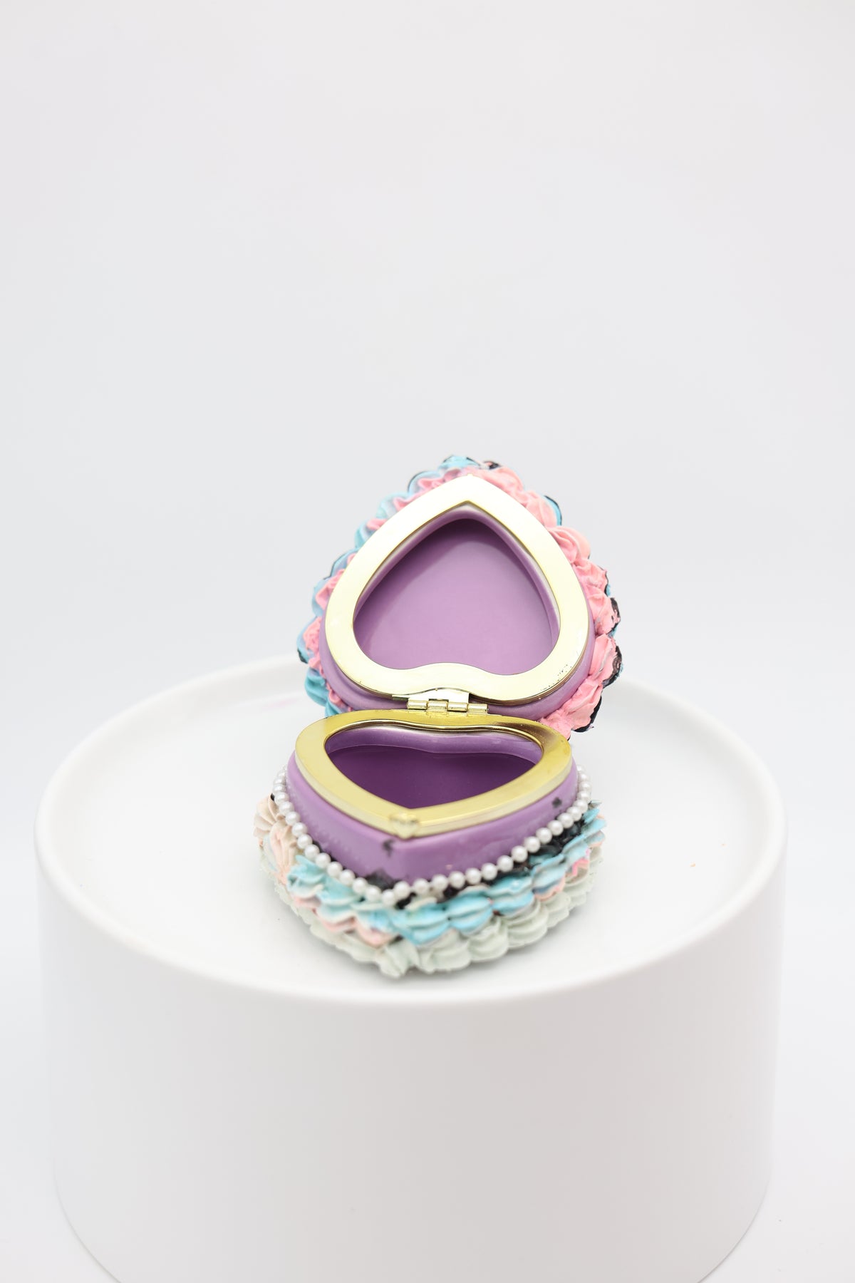 Vintage Cake Jewlery Box