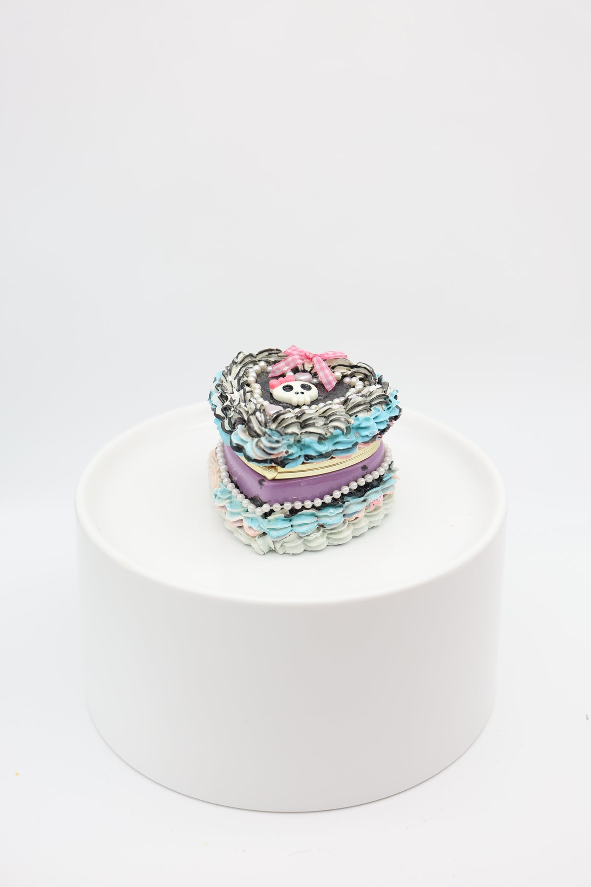 Vintage Cake Jewlery Box